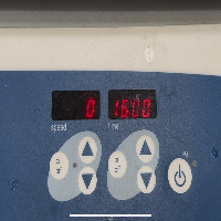 VWR Advanced Digital Shaker image 2